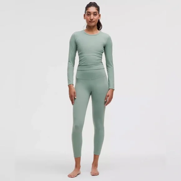 NWT Lululemon All it Takes Back-Twist Rib Long Sleeve Crater Blue Size 4 - Picture 6 of 10